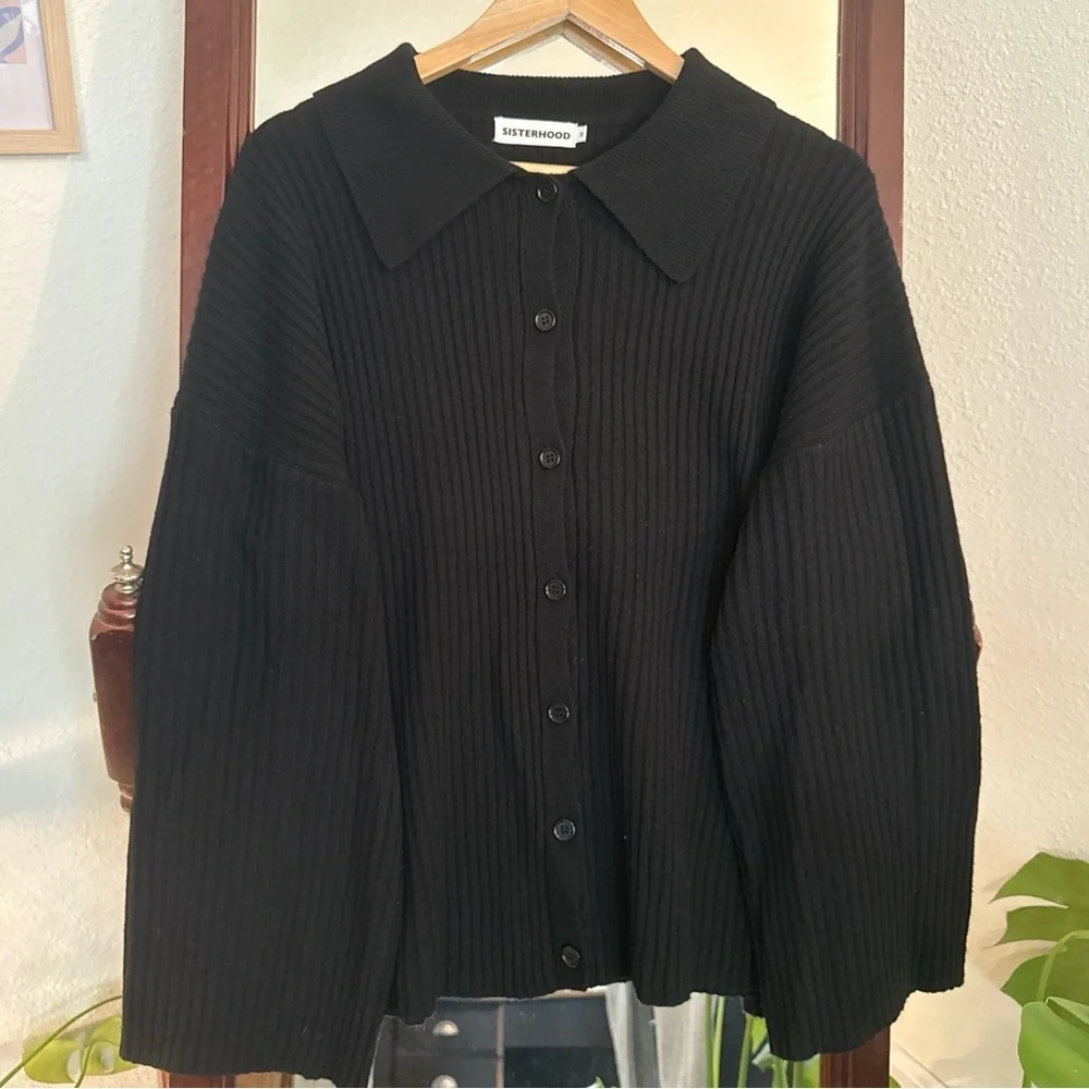 Sisterhood Clio Cardigan 100% Merino Wool Minimalist Chic - Picture 7 of 10